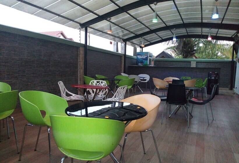 Dionzec Hotel & Suites