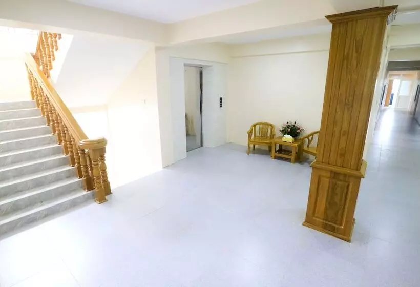 Golden Gum Kino Hotel Nyaung Shwe