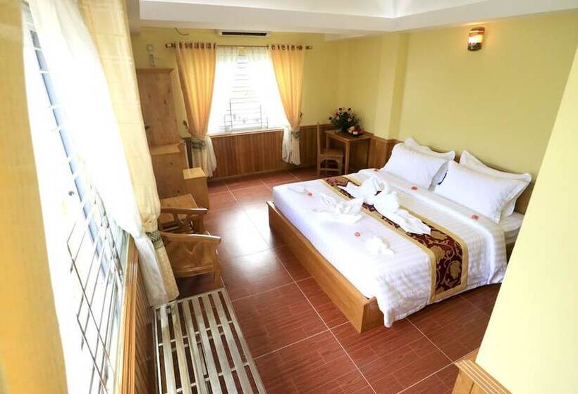 Golden Gum Kino Hotel Nyaung Shwe