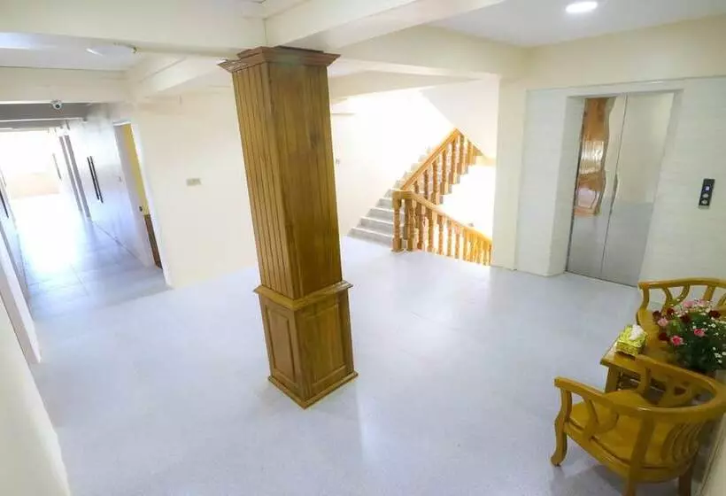 Golden Gum Kino Hotel Nyaung Shwe