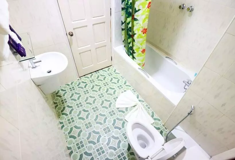 Golden Gum Kino Hotel Nyaung Shwe