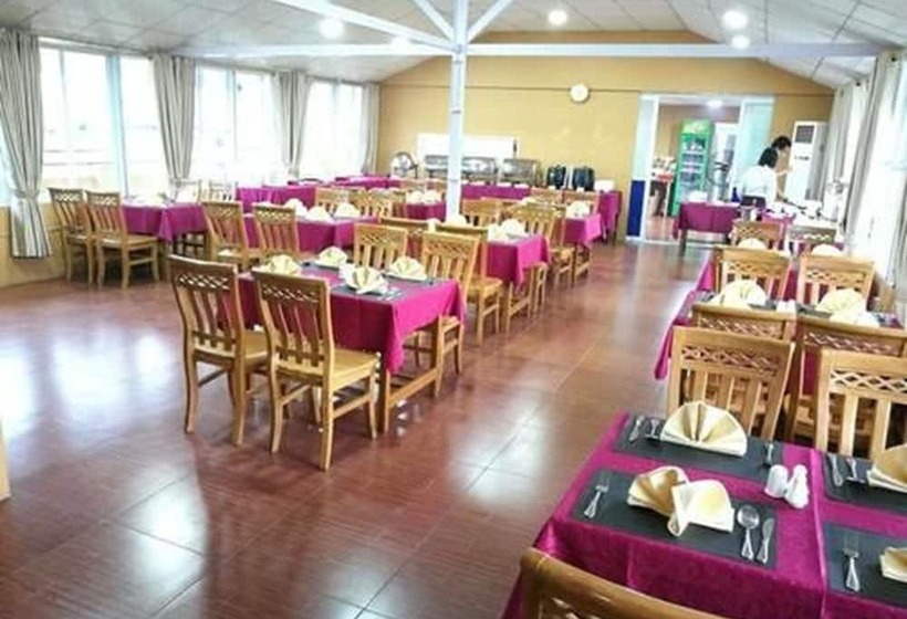 Golden Gum Kino Hotel Nyaung Shwe