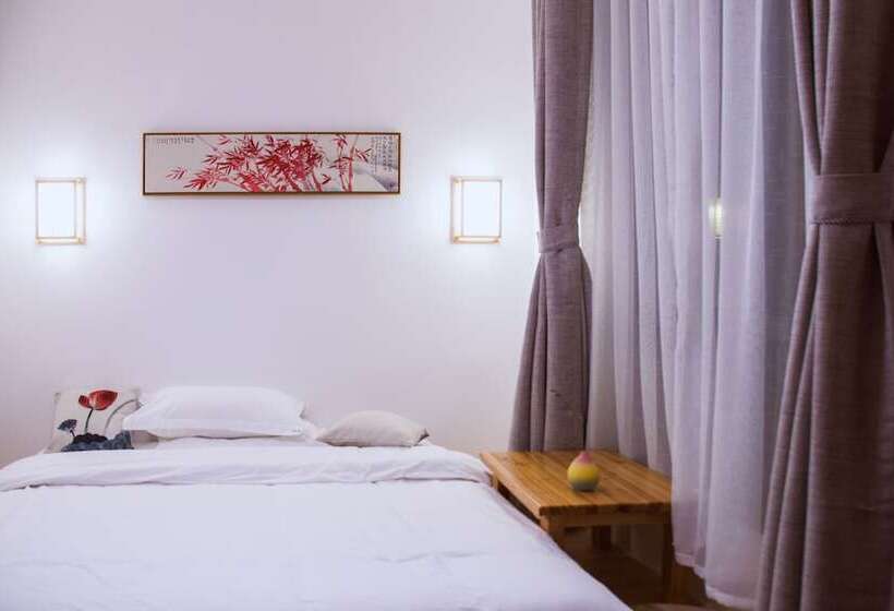 Listening To The Rain Hall Inn