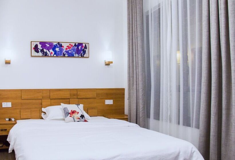 Listening To The Rain Hall Inn