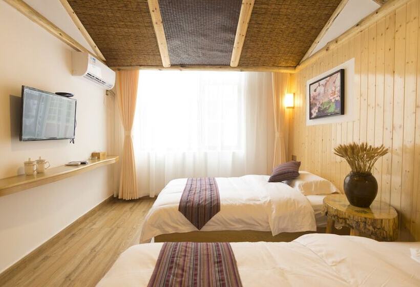 פנסיון Jiesu Renwen Guest House