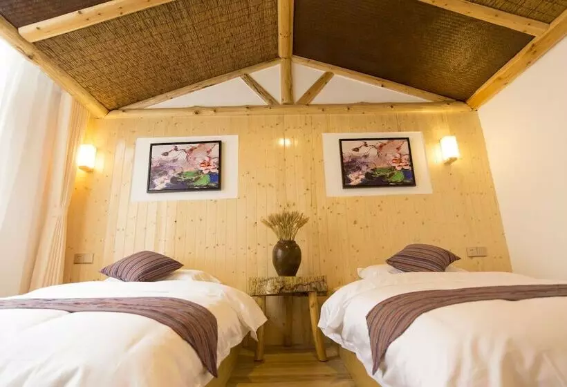 Majatalo Jiesu Renwen Guest House