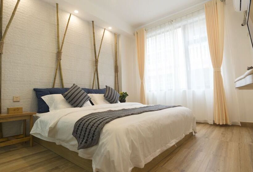 פנסיון Jiesu Renwen Guest House