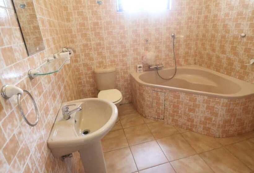 تختخواب و صبحانه Davie's Bnb