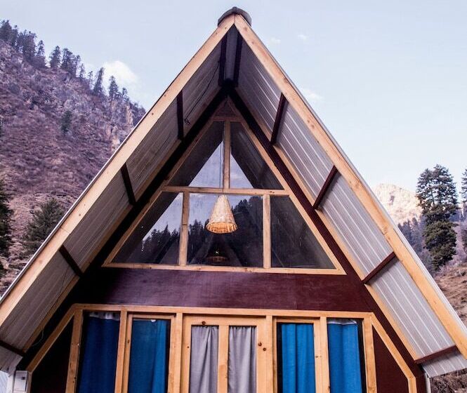 בית מלון כפרי Stonedage Tosh