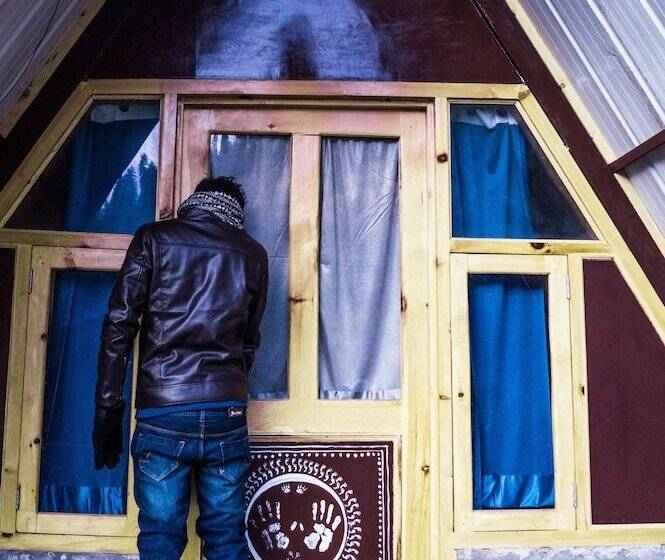 בית מלון כפרי Stonedage Tosh