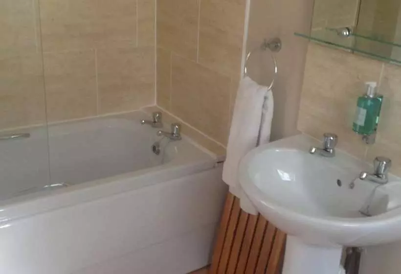 Woodvale Bed And Breakfast