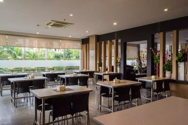 Aviari Hotel By Oyo Rooms