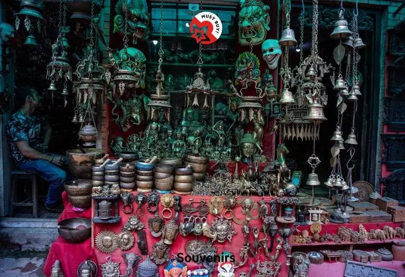 هتل Hari's Home By Oyo Rooms