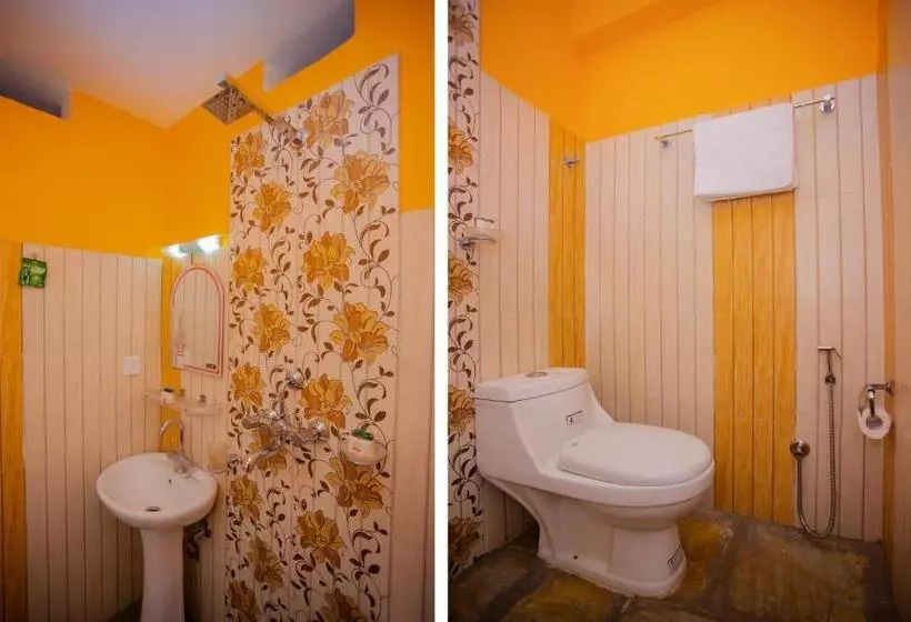 هتل Hari's Home By Oyo Rooms