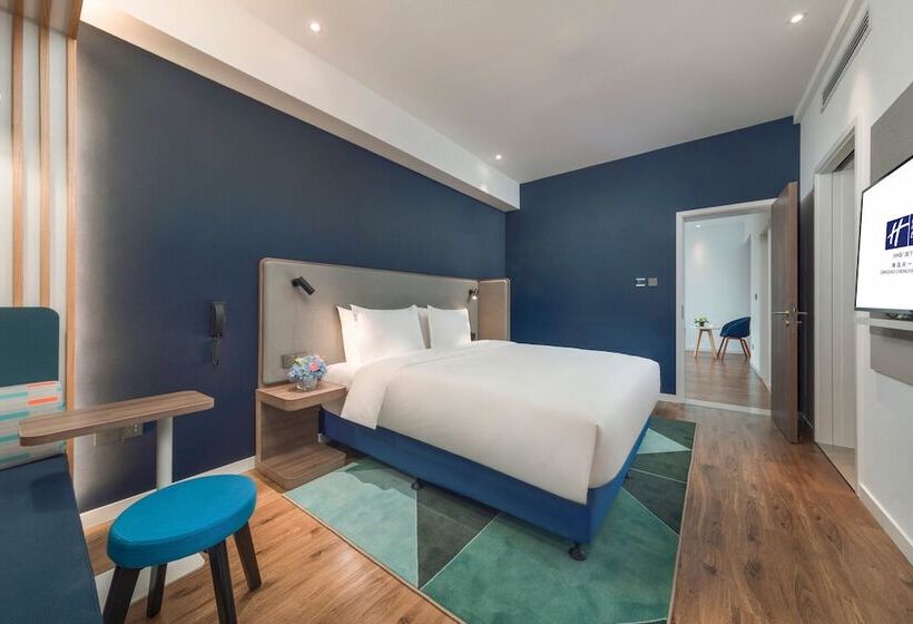 Hotel Holiday Inn Express Qingdao Chengyang Central, An Ihg