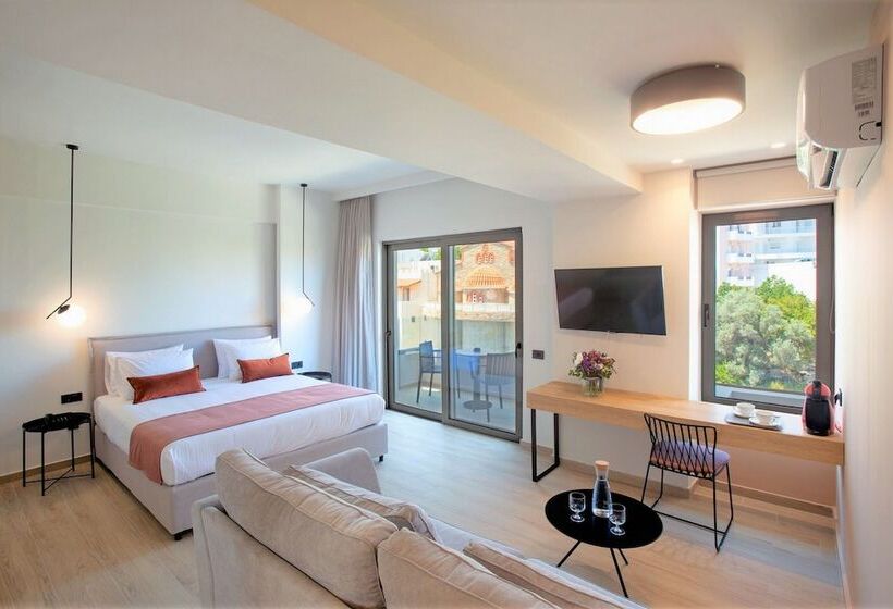 The City Hotel & Suites