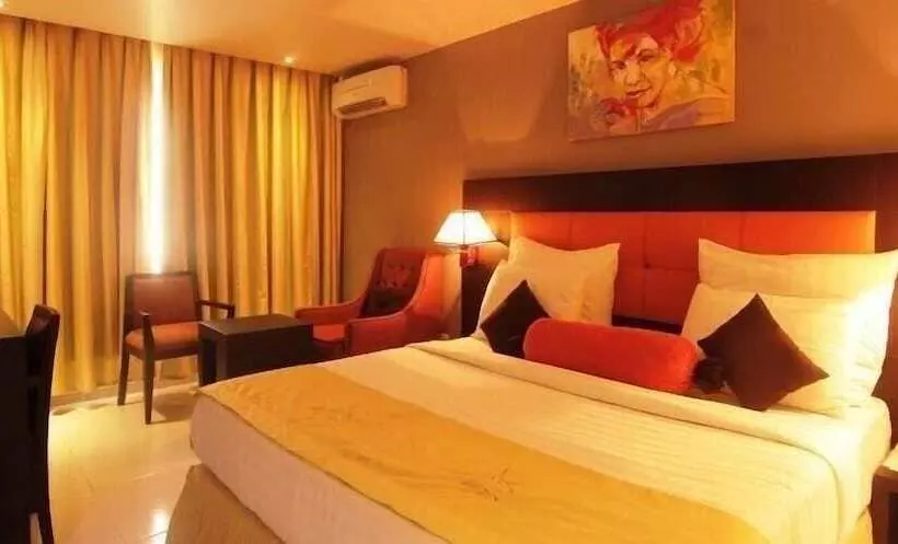 Jonsland Castle Hotels And Suites