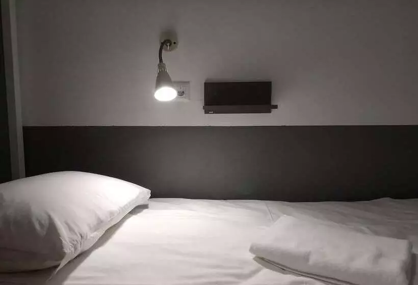 Ololofreelander Hostel&coworking