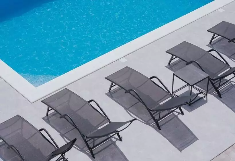 Apartments Pool Villa Aldura