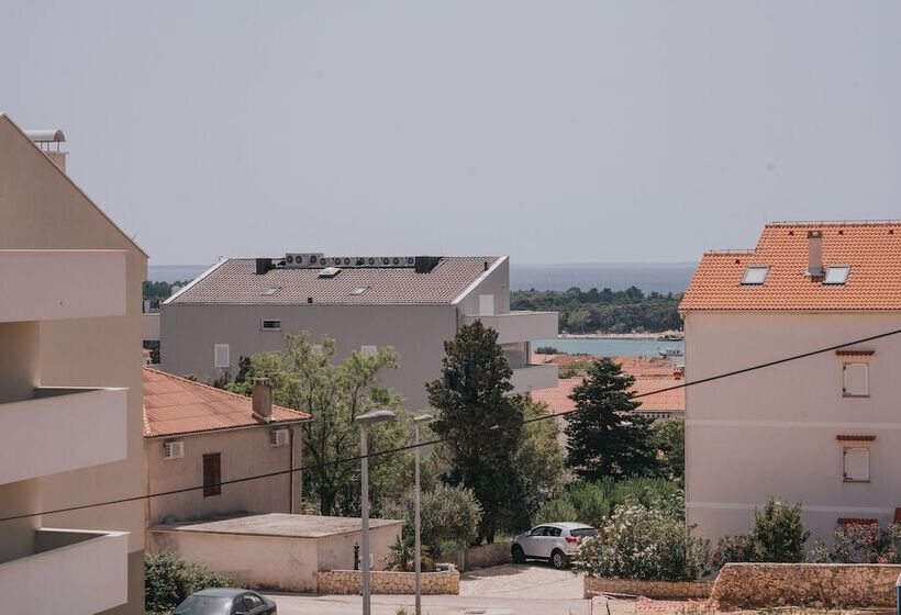 Apartments Pool Villa Aldura