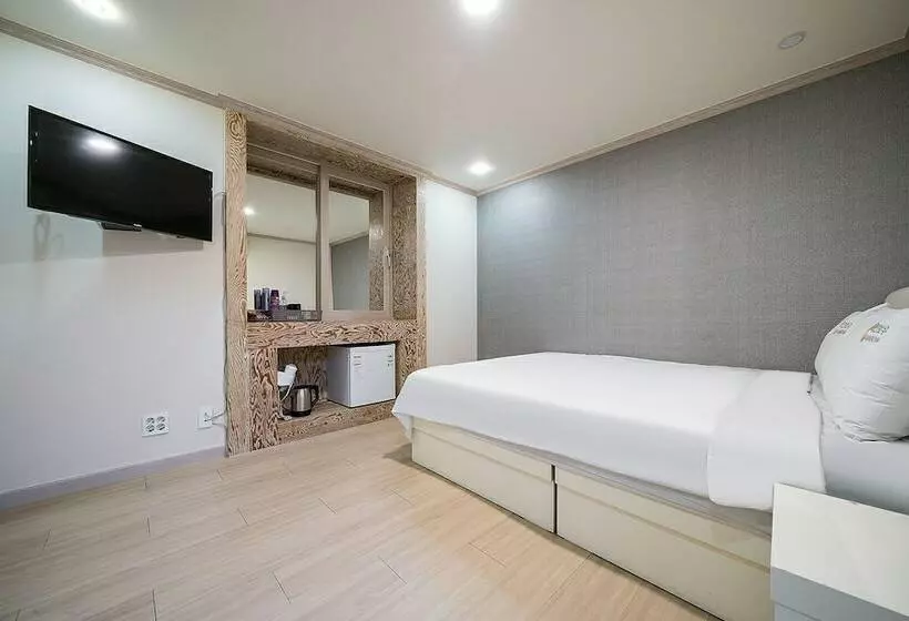 Yeosu Rainbow Self Check In Motel