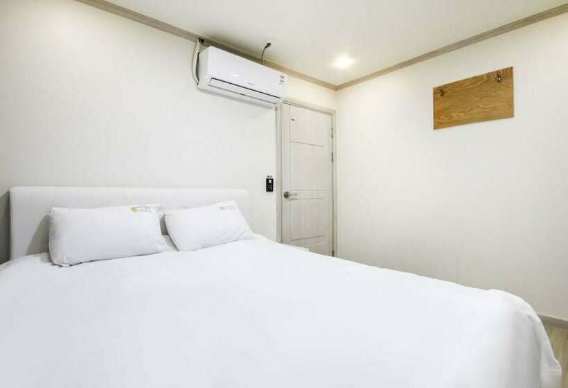 Yeosu Rainbow Self Check In Motel