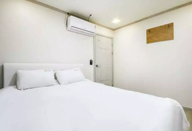 Yeosu Rainbow Self Check In Motel