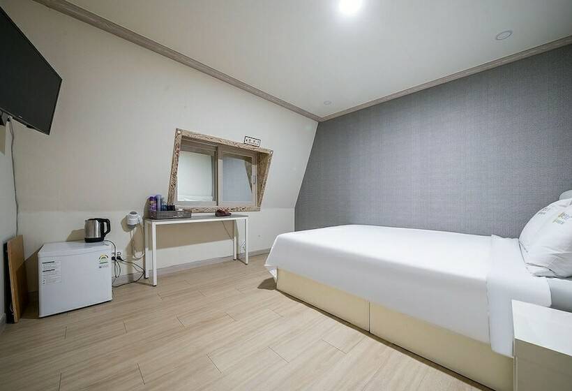 Yeosu Rainbow Self Check In Motel