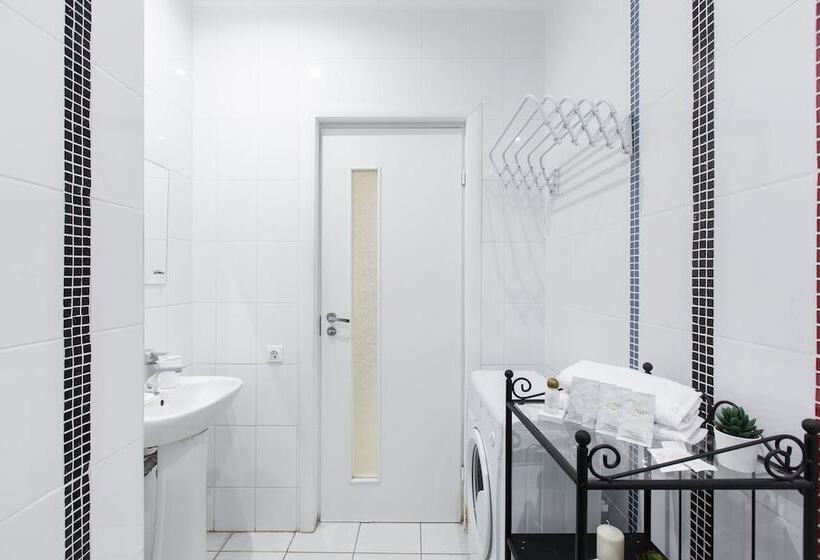 Apart Hotel Oruzheiniy Plaza