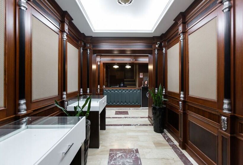 Apart Hotel Oruzheiniy Plaza