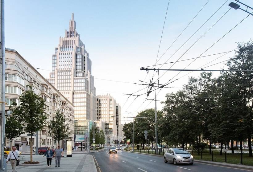 Apart Hotel Oruzheiniy Plaza