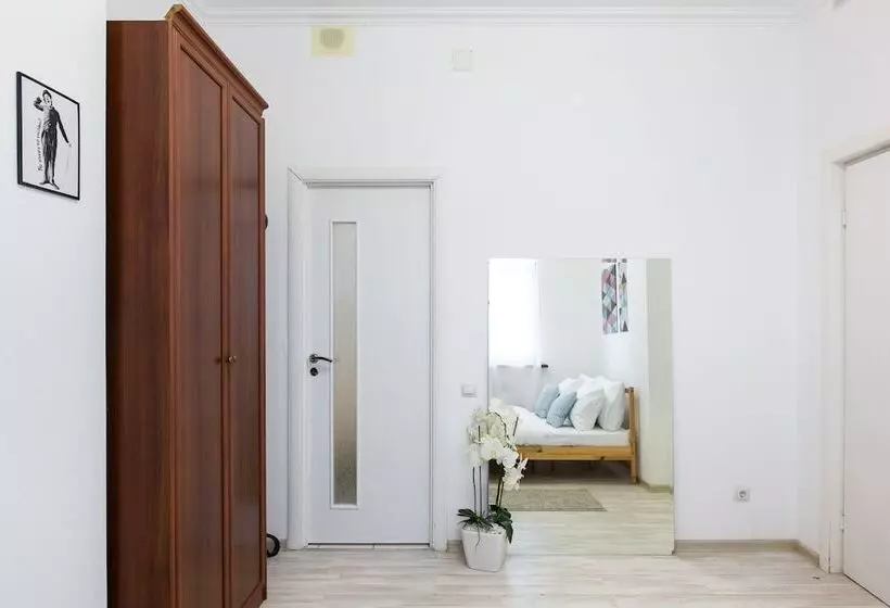 Apart Hotel Oruzheiniy Plaza