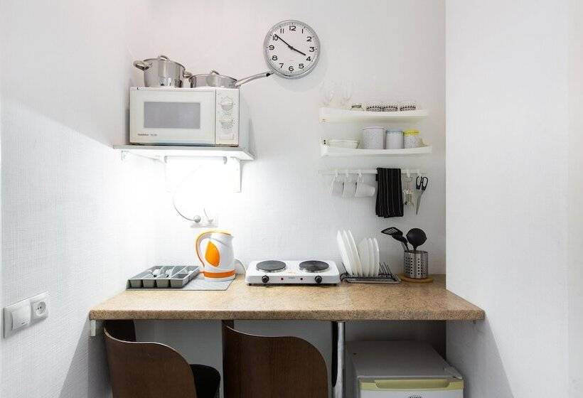 Apart Hotel Oruzheiniy Plaza