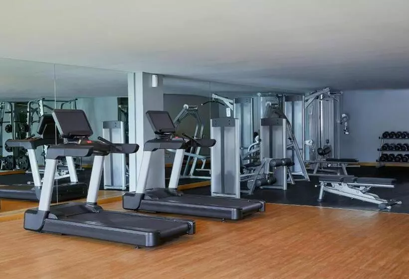 ホテル Four Points By Sheraton Balikpapan