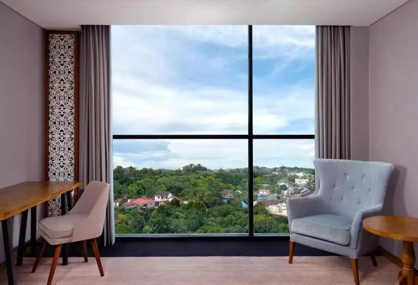 ホテル Four Points By Sheraton Balikpapan