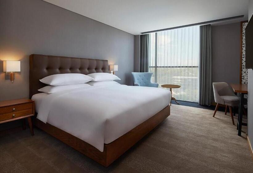 فندق Four Points By Sheraton Balikpapan