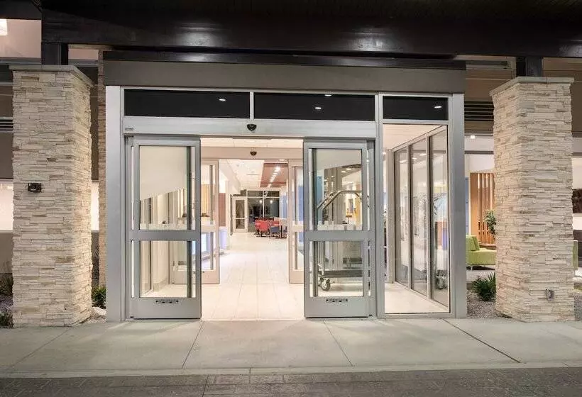 Hotelli Holiday Inn Express & Suites   Ely, An Ihg