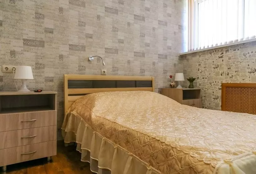 هتل Na Donbasskoy