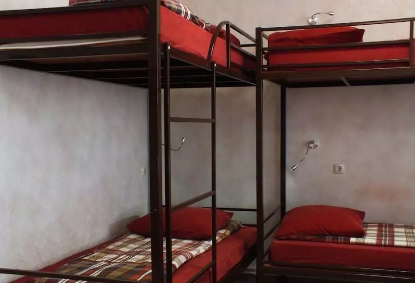 هتل Na Donbasskoy