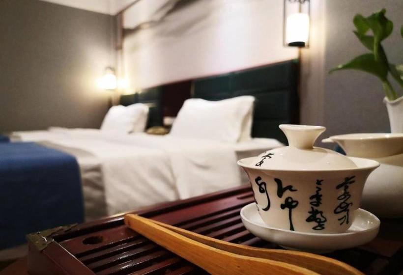 Hotel Peace International