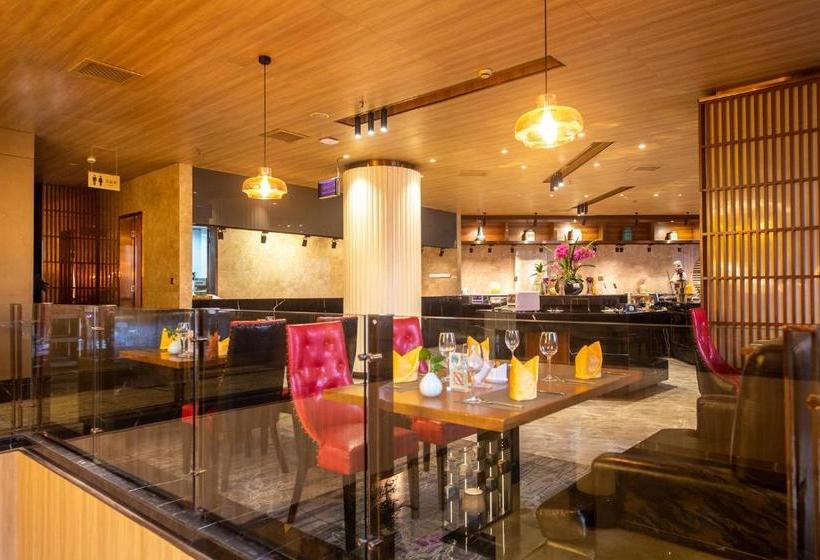 Hotel Peace International