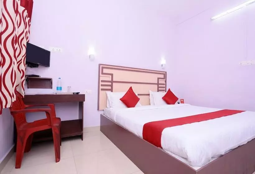 ホテル Periyar Holidays