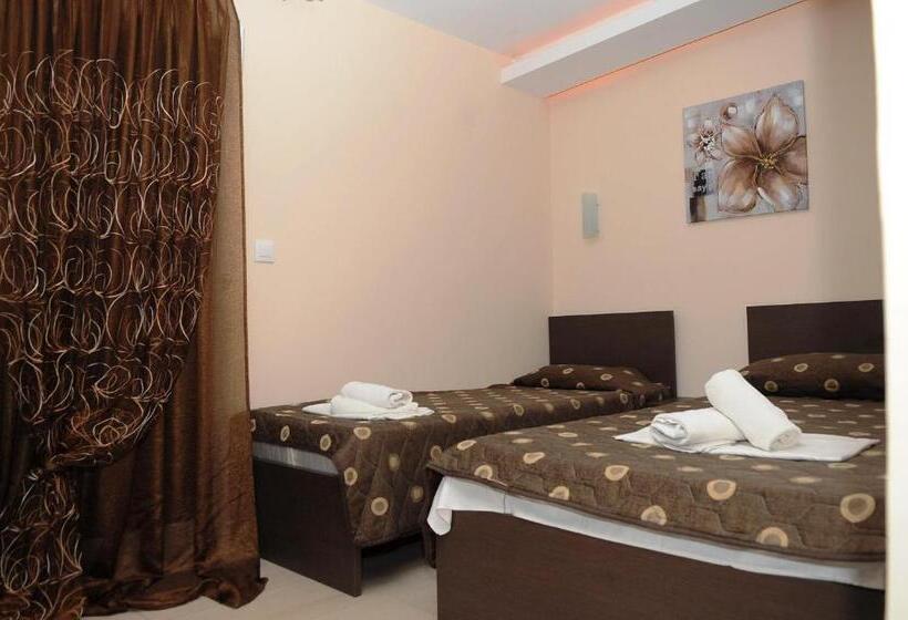 בית מלון כפרי San Antonio