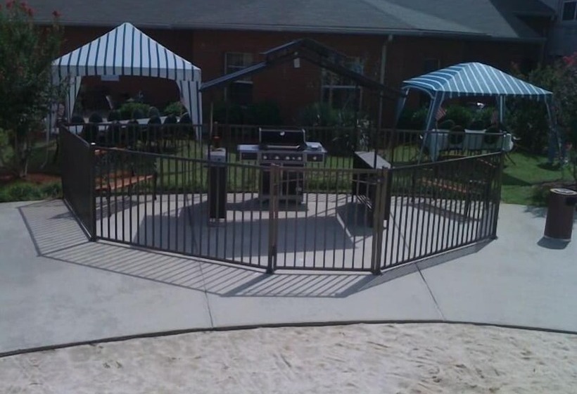 هتل The Landmark Inn