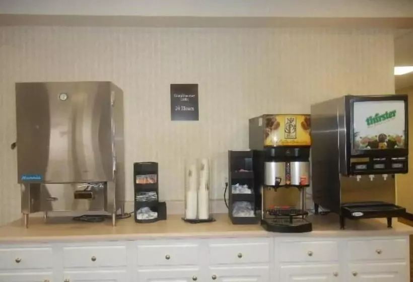 Hotelli The Landmark Inn