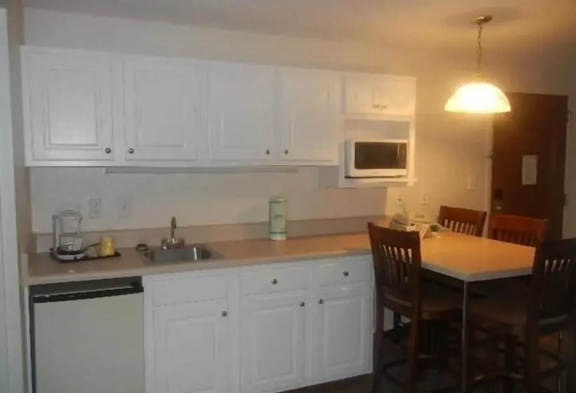 Hotelli The Landmark Inn