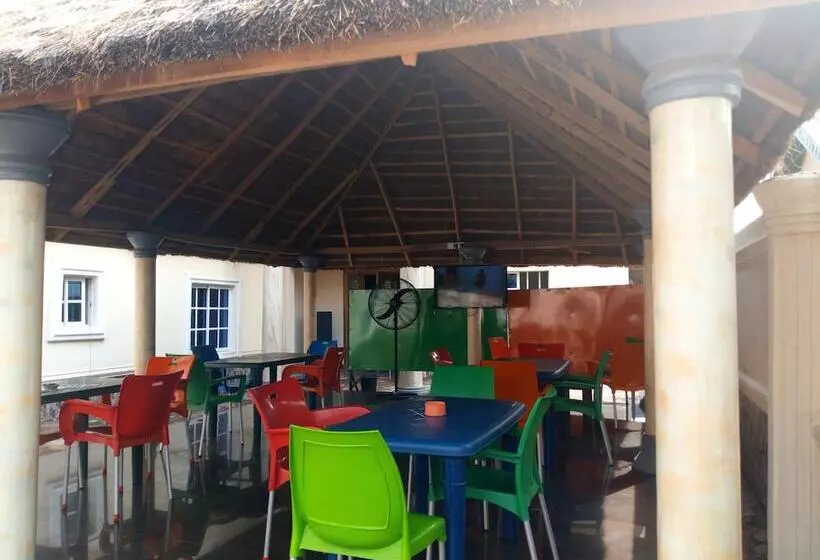 Unique Didis Royal Hotel & Suites