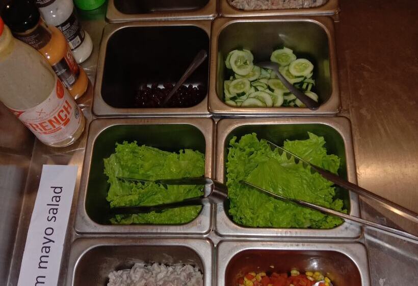 تختخواب و صبحانه Jaeger Biergarten Manila