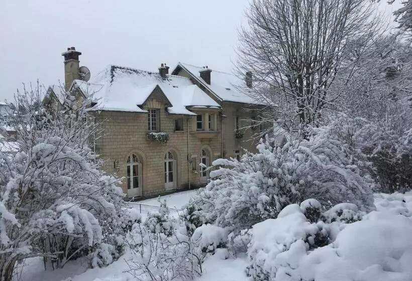 Aamiaismajoitus (B&B) Manoir Des Cavaliers  Bnb