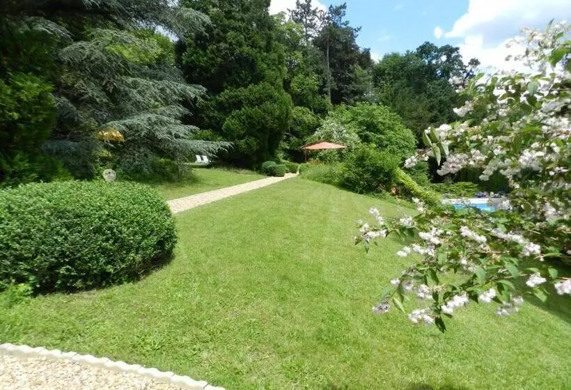 Aamiaismajoitus (B&B) Manoir Des Cavaliers  Bnb